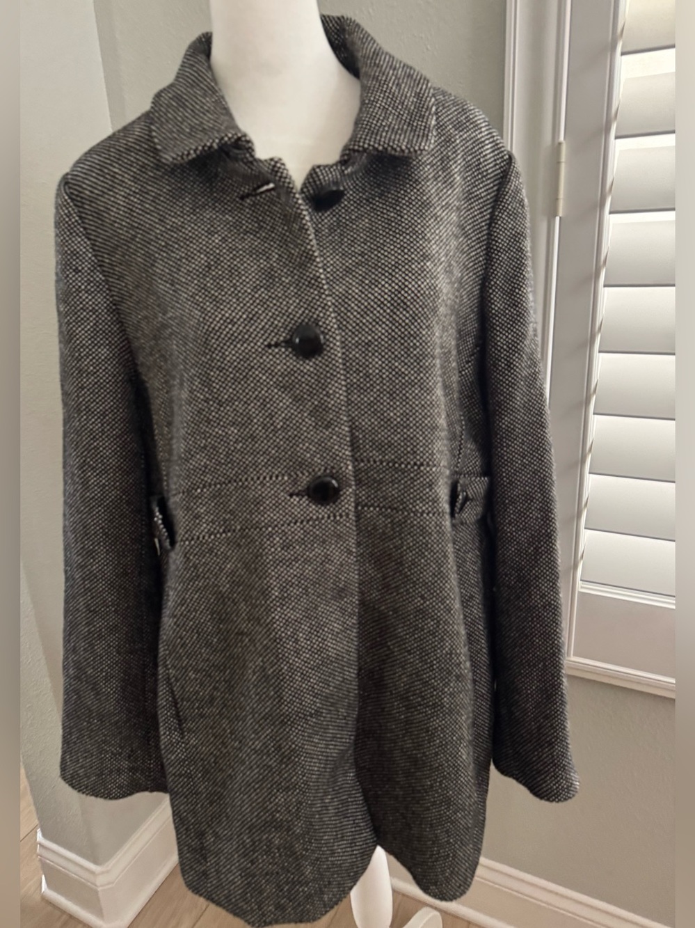Motherhood Maternity size Large Button Front black/white wool blend Pea Coat